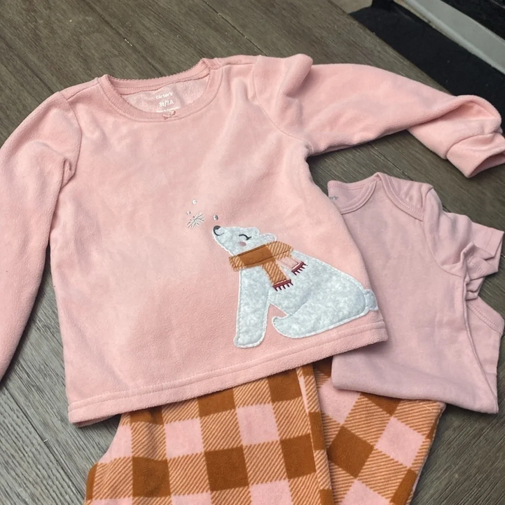 Carter’s baby girl 18 month 3pc set onesie and pants sweater  NWOT